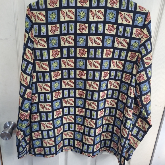 Womens Medium Milano Blouse Buttons Fall Leaves - Picture 3 of 5